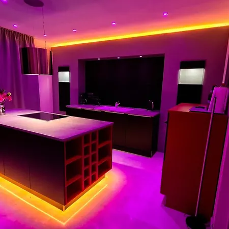 Deluxe Mit Sauna, Gehobene Ausstattung, Sydney *